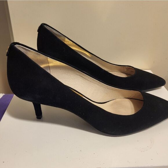 MK Michael Kors Black Suede Pointy Toe Kitten Heel Pumps Sz.6.5 MSRP $168 - Picture 2 of 8